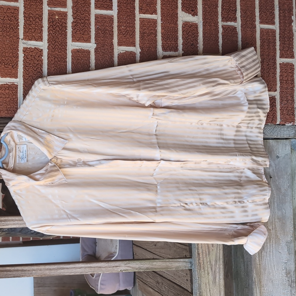 Kathie Lee Woman Elegant Satin Silky Gold Cream Striped Button-up Shirt 22w/24w